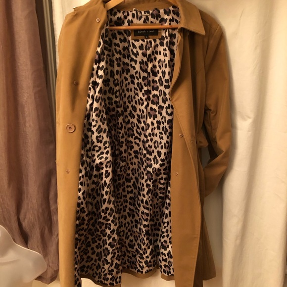 Black Rivet trench - Picture 3 of 8